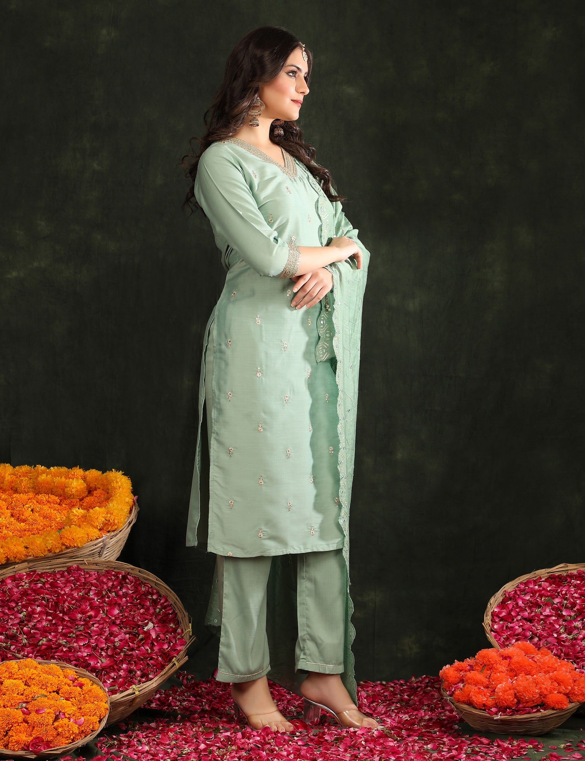Women Ethnic Motifs Embroidered Regular Thread Work Kurta with Trousers & With Dupatta